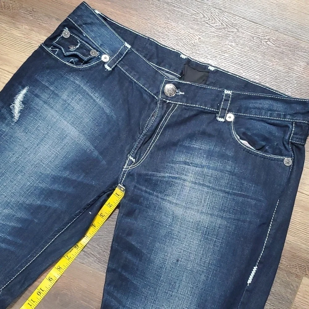 True religion Nathan giant big t distressed dark wash pocket flap jeans